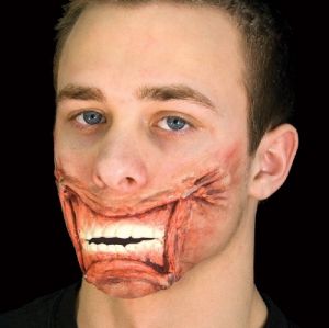 Halloween Woochie Staple Mouth Latex Scar